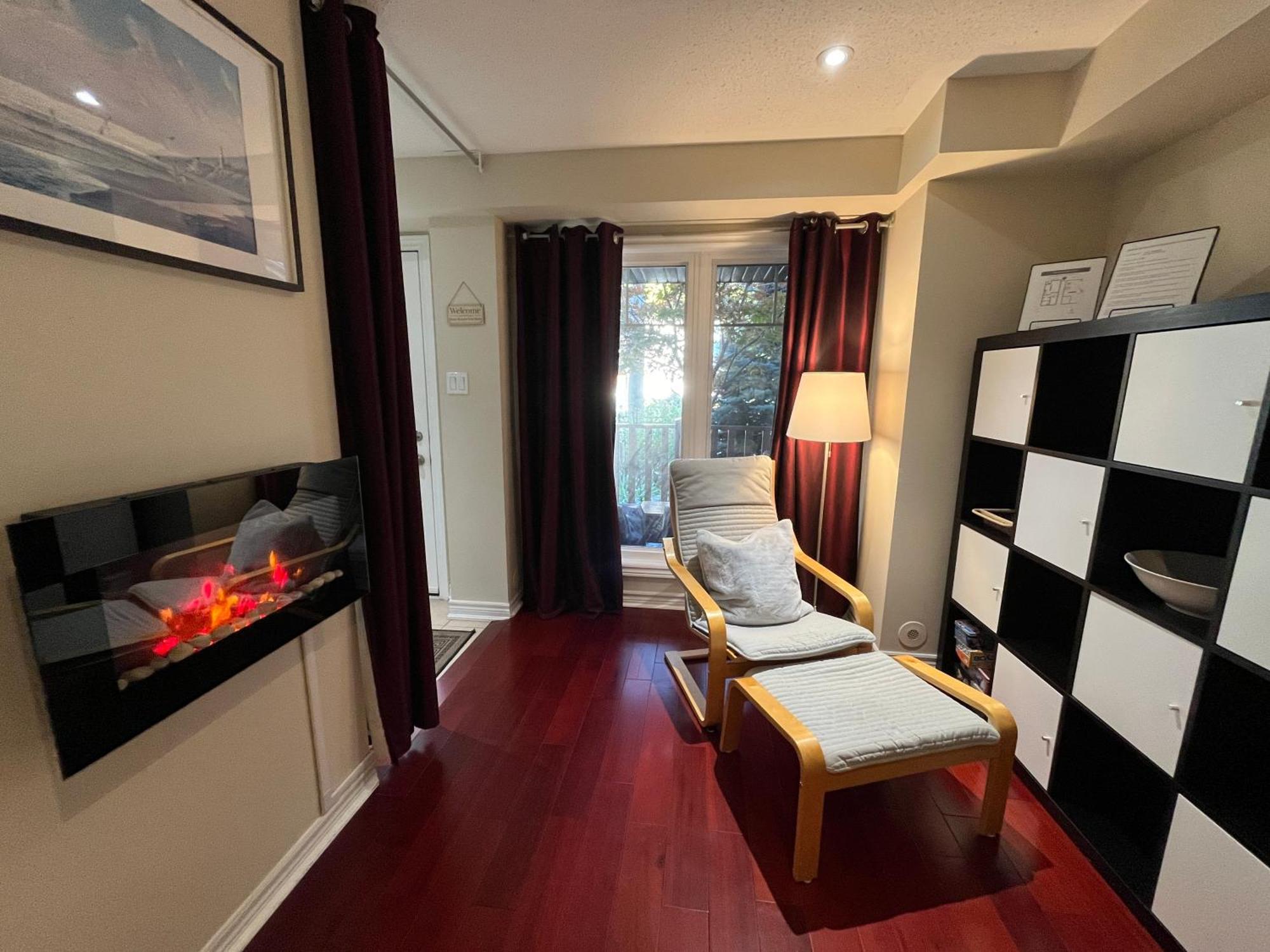 Stunning Rooms In Townhouse Across The Beach Toronto Dış mekan fotoğraf